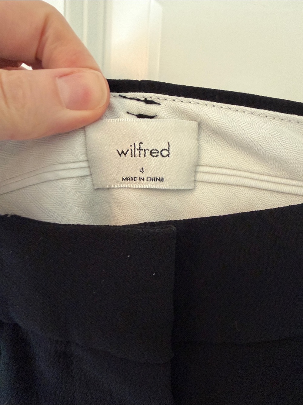Aritzia Babaton Carrot Pants - Picture 2 of 2